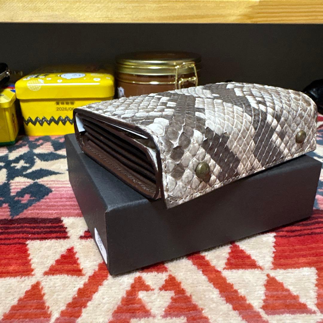 エムピウパイソンナチュラル