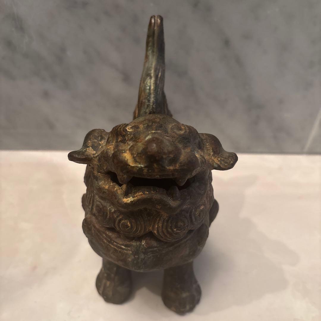 アンティーク可愛らしくも威厳のある唐獅子の芸術的な彫刻造形の鉄・真鍮の香炉