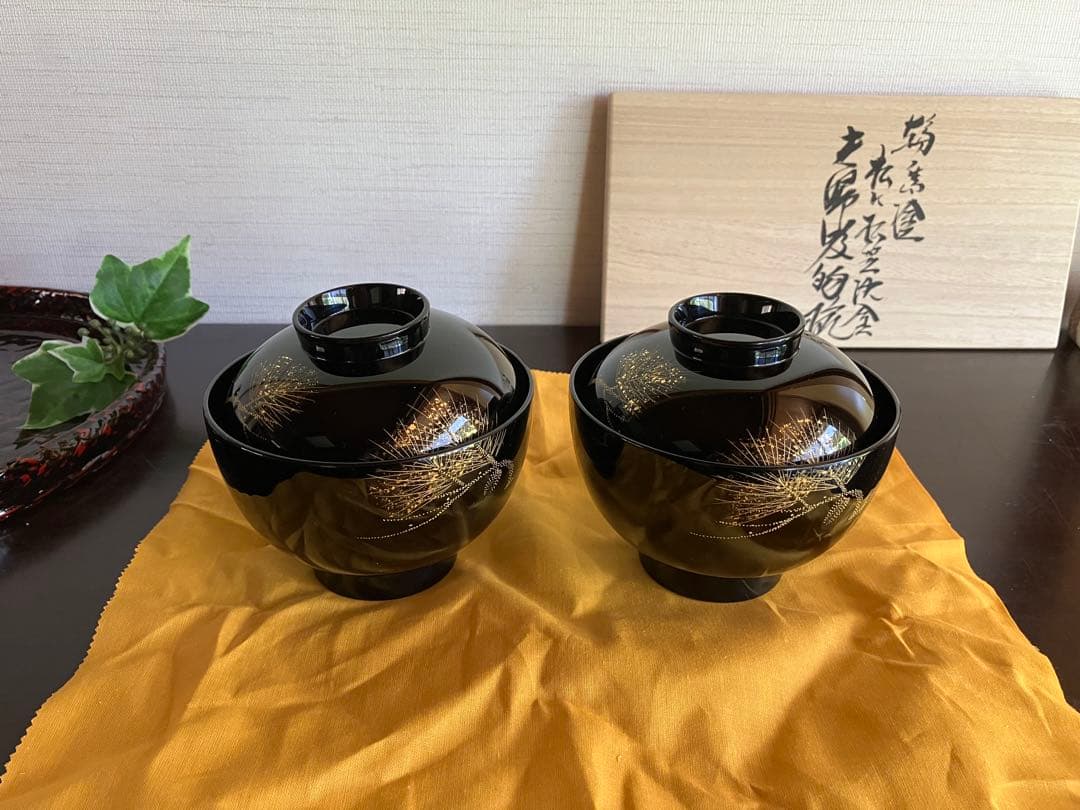 輪島塗　沈金　夫婦吸物椀　夫婦椀　蓋付お椀　お椀　２客　松に松笠