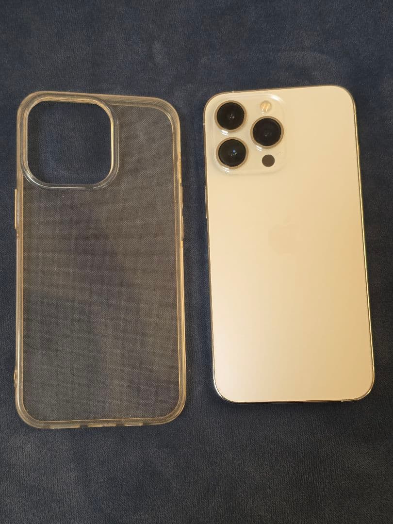 iPhone 13 Pro シルバー 本体とクリアケース