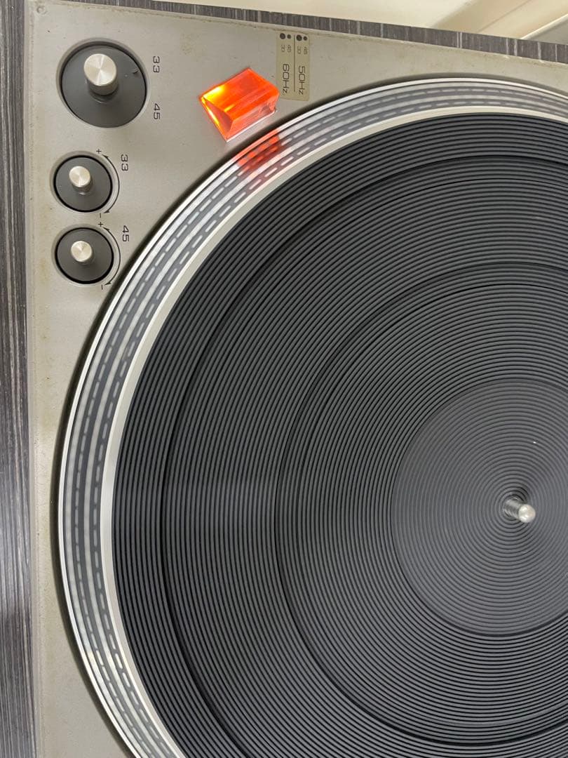 Technics SL-1300 ターンテーブル 通電のみ確認 現状品