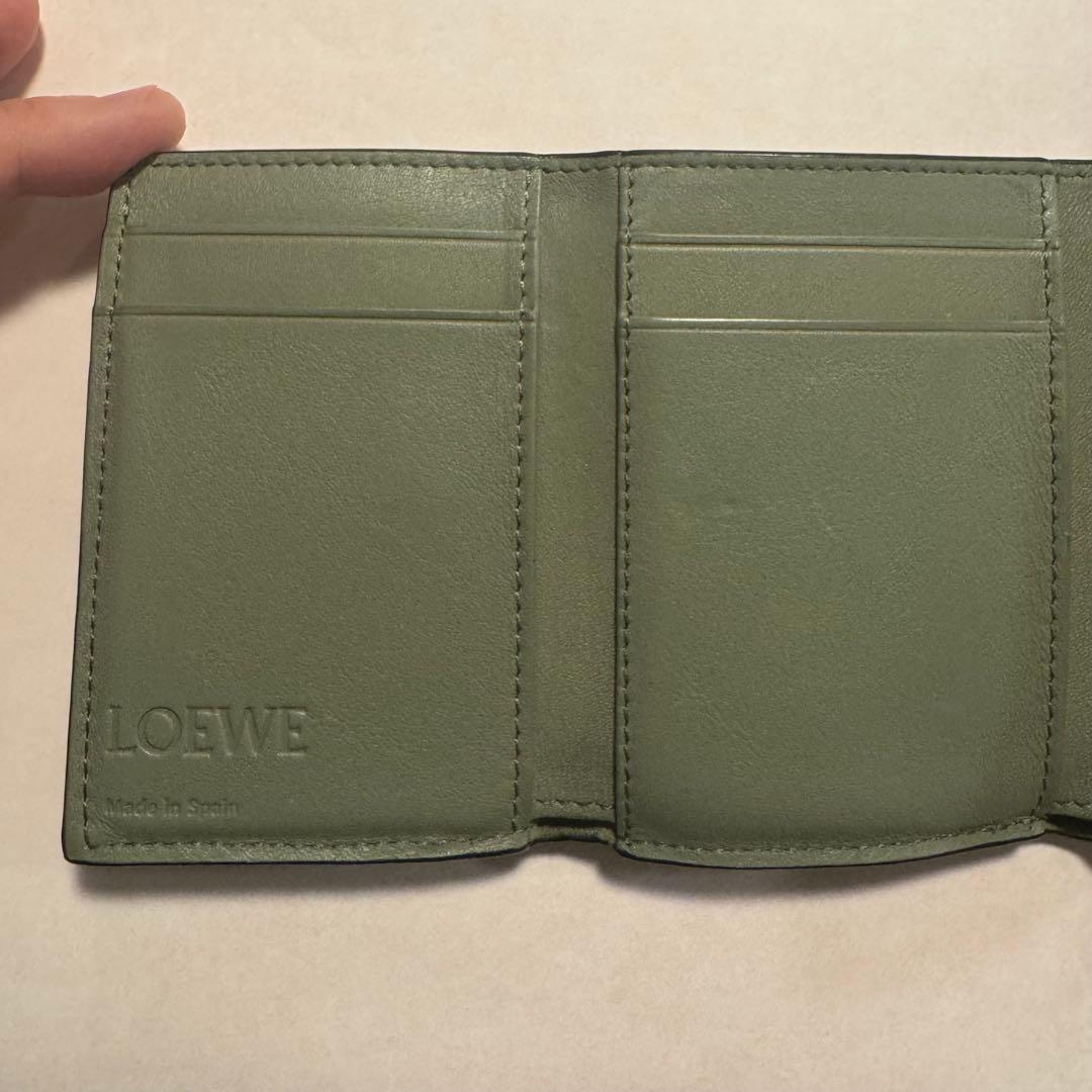 LOEWE グリーン 三つ折り財布