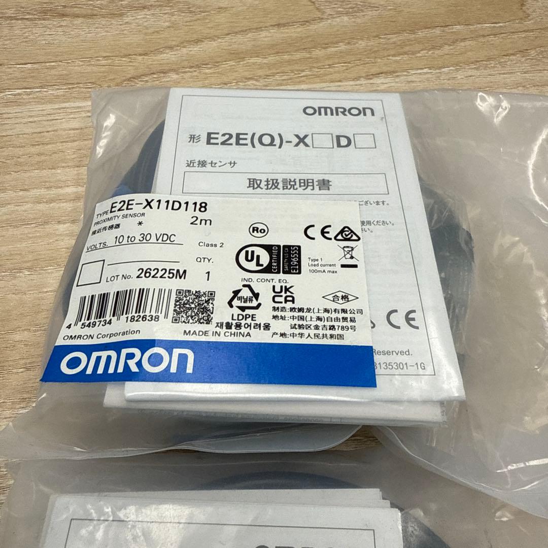 近接スイッチ omrom オムロン　E2E-X11D118 2m. 3個