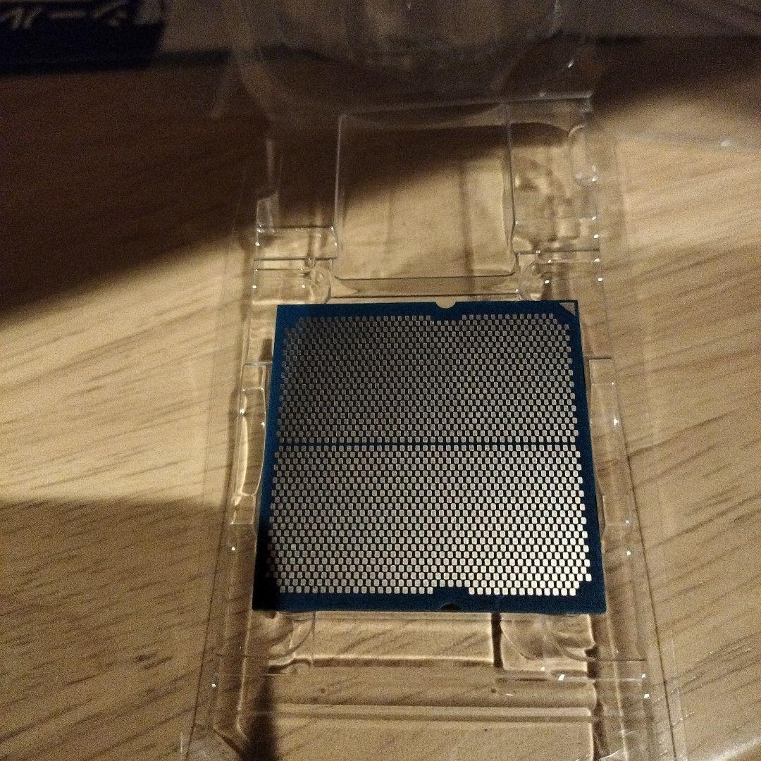 ら*れ様 AMD Ryzen 7 7800X3D CPU 本体　美品