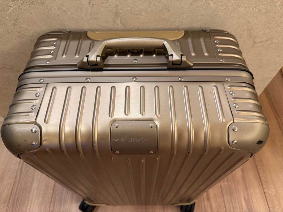 【新型美良品】RIMOWA OriginalチェックインM チタニウム