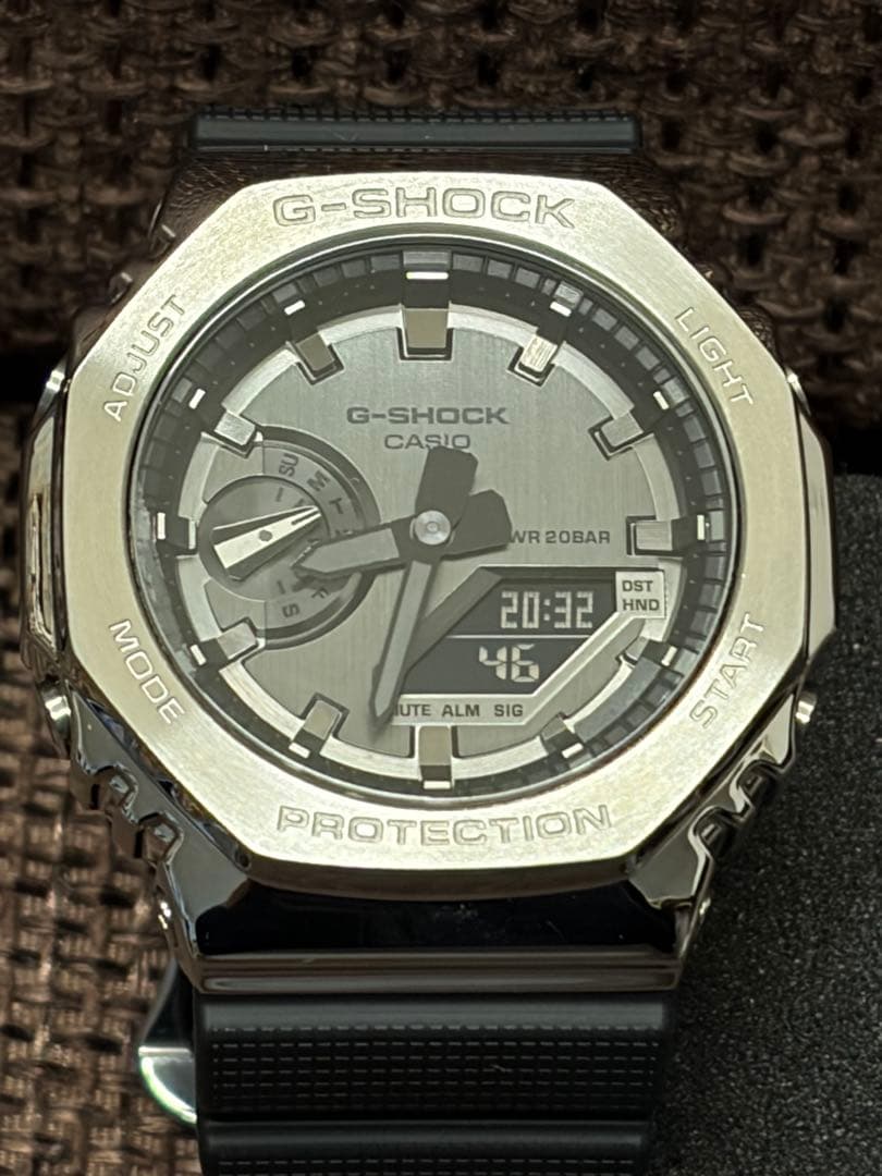 【新品同様品】GーSHOCK 2100シリーズ/GM-2100-1AJF