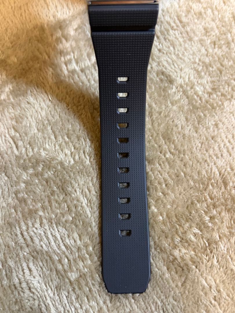 【新品同様品】GーSHOCK 2100シリーズ/GM-2100-1AJF