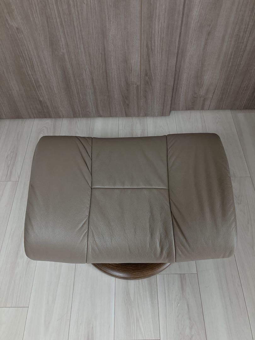 只今断捨離中☆　エコーネス ストレスレス メイフェア　オットマン‼︎