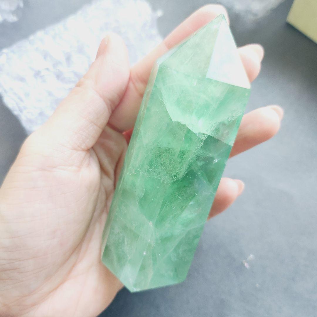 【一点物】 虹入り✨ フローライト 蛍石  六角柱 ポイント ✩.*˚