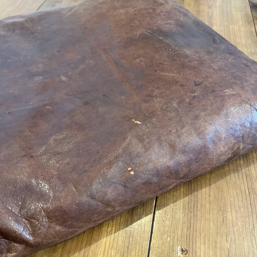 ヴィンテージ　レザークッション