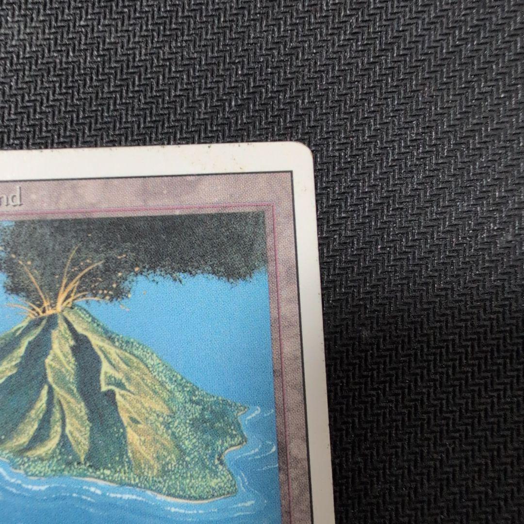 【特価　真贋判定参考画像あり】Volcanic  英語