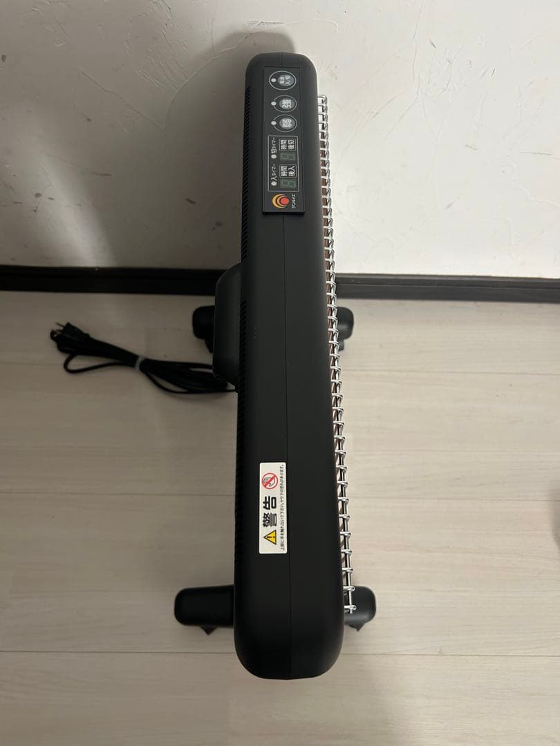 【未使用品】サンルミエ タイマー付 E800L-TM2 遠赤外線暖房器