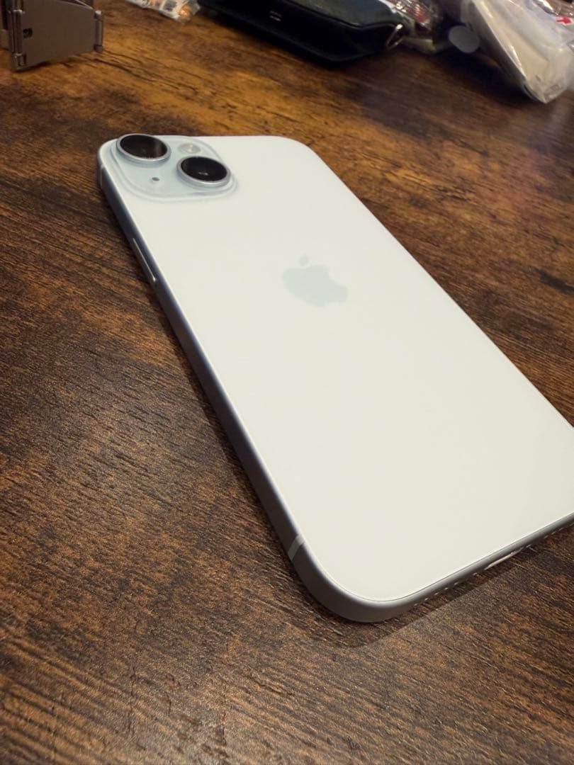 iPhone15本体256GB ブルー　SIMフリー　バッテリー88% 付属品