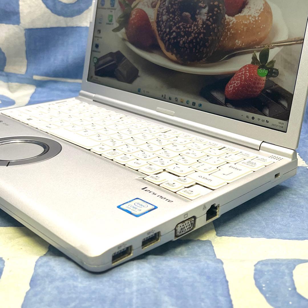 第8世代♡人気レッツノート♪快速SSD256GB☆高性能i5☆カメラ！Win11
