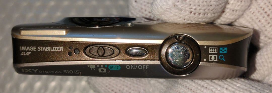 ジャンク　デジカメ　CANON　PC1356 （バッテリー無し）