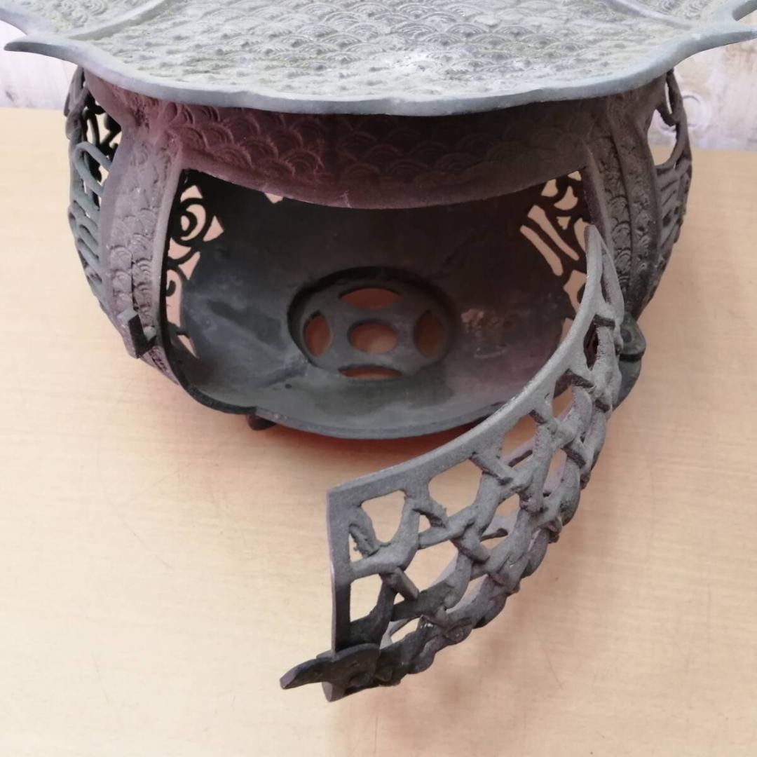 吊り灯篭 古い銅製 龍頭 青海波 菱花型 格子 吊り下げ灯 灯篭 丸型 足付き