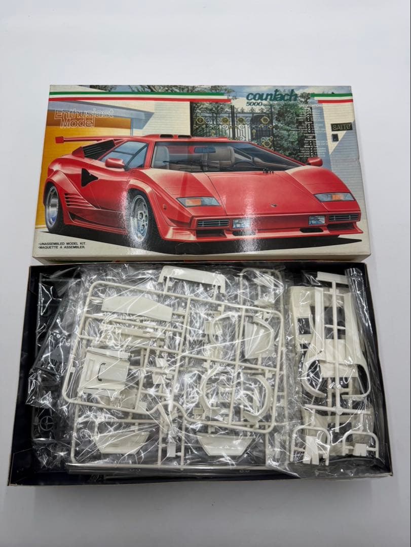 FUJIMI ディアブロ　ポルシェ　カウンタック　プラモデル