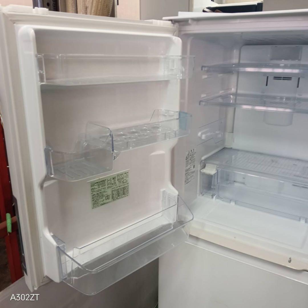 447 シャープ　どっちもドア　大型冷蔵庫　300L強　小型　家庭用　自動製氷