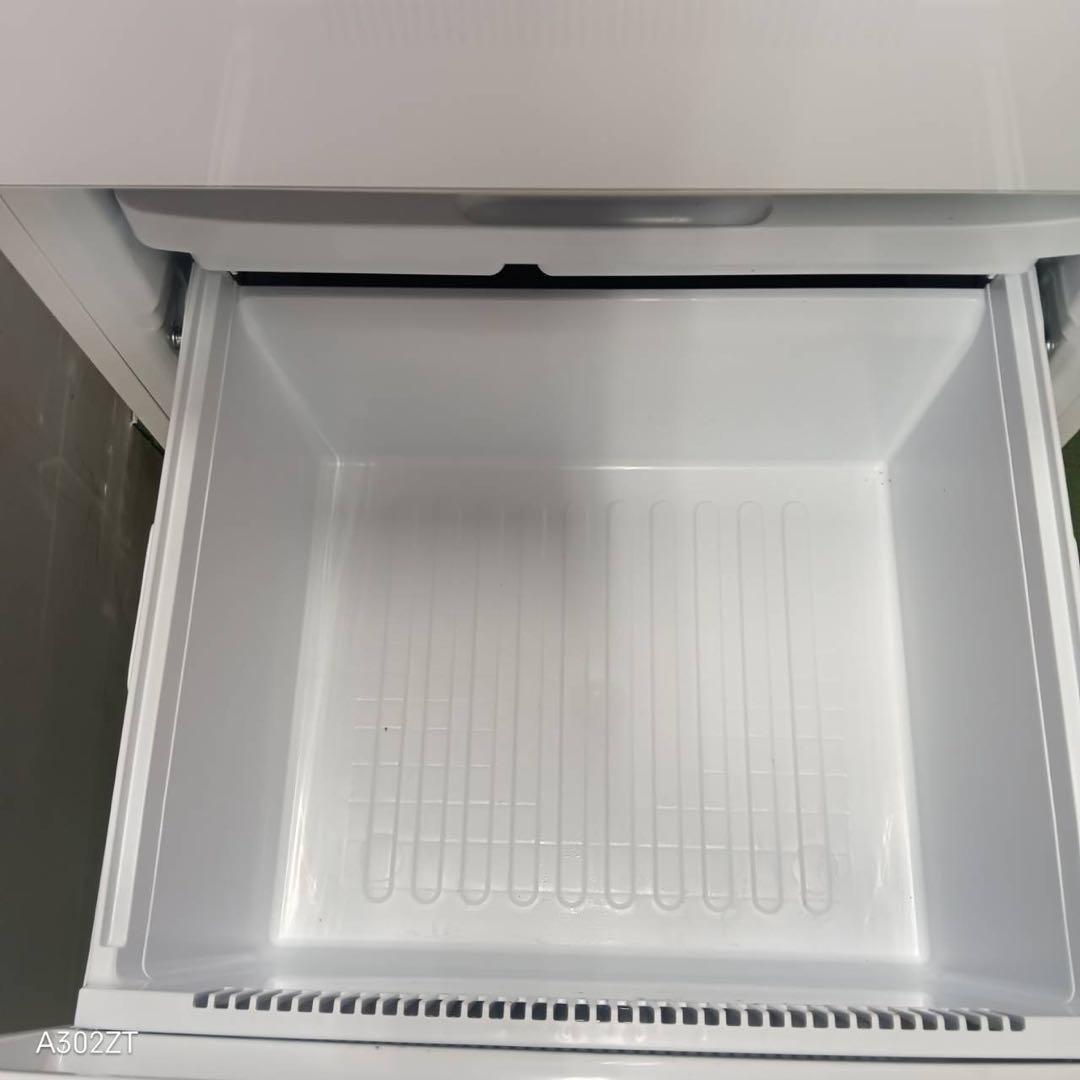 447 シャープ　どっちもドア　大型冷蔵庫　300L強　小型　家庭用　自動製氷