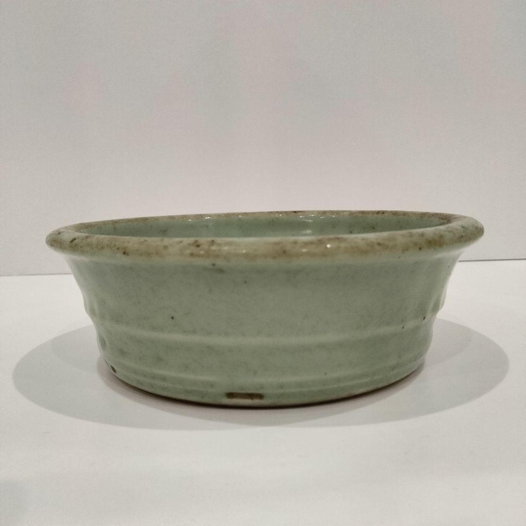 v140　青磁鉢 金魚文彫刻 在銘 極上浮彫金魚図 深皿　Q