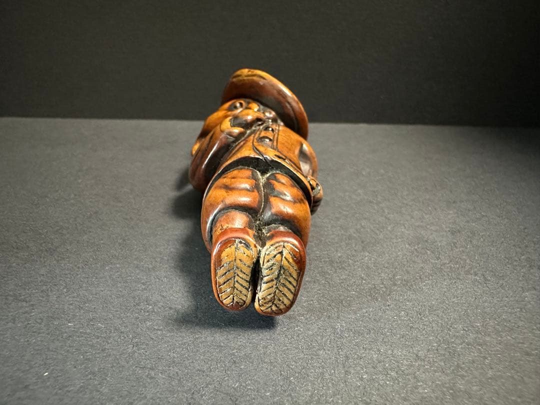 【根付(netsuke)】人物の根付　木製　江戸時代