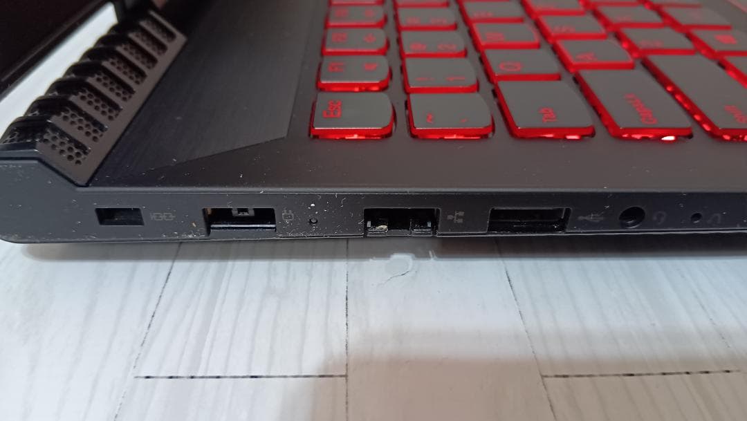 Lenovo legion y520 第7世代i5 ゲーミング