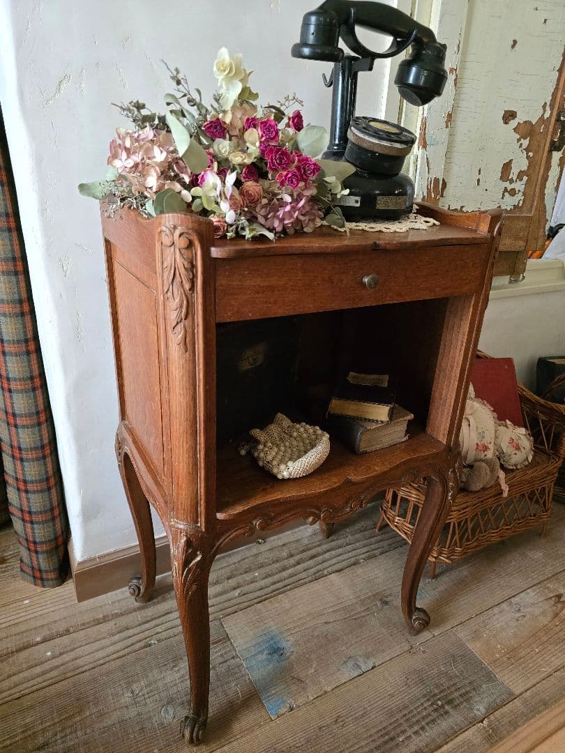 フランス　アンティーク　オーク　　ベッドサイドテーブル　家具