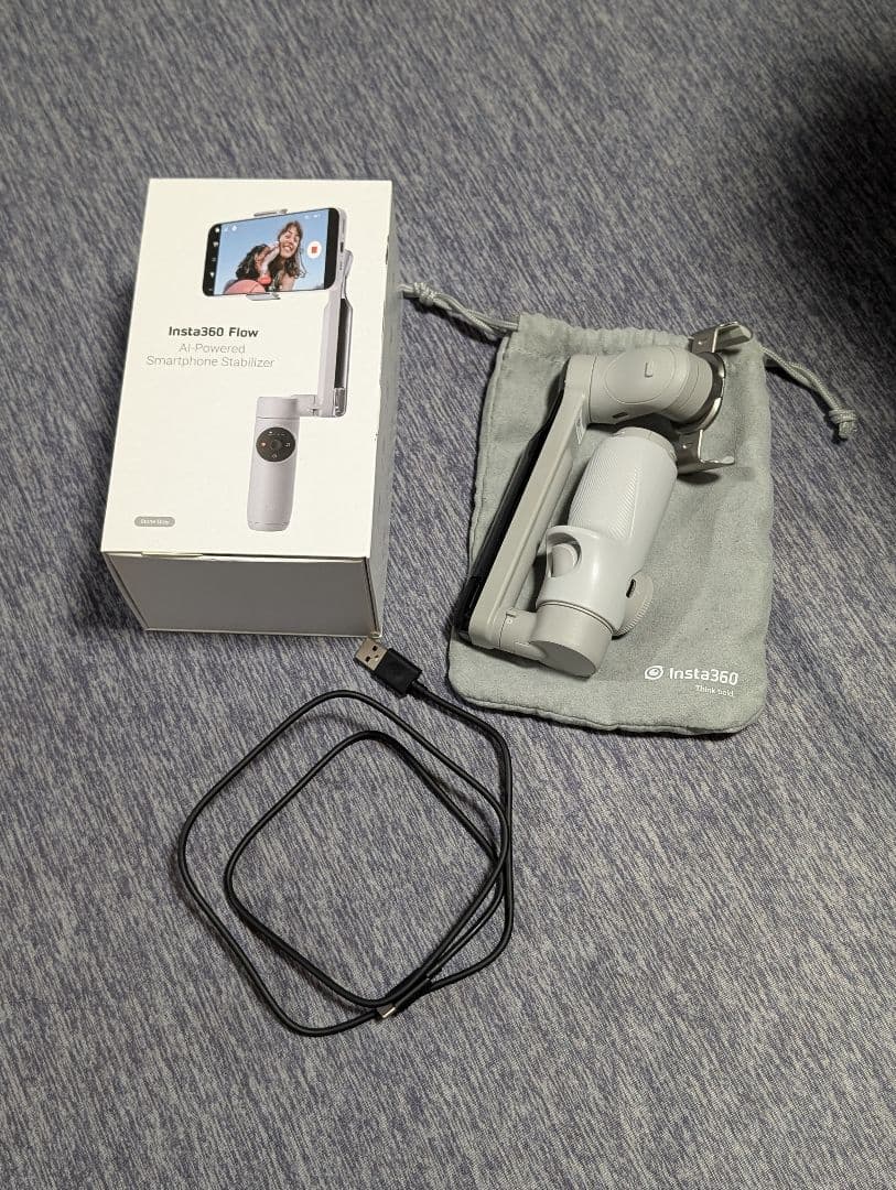 Insta360 Flow スマートフォンスタビライザー