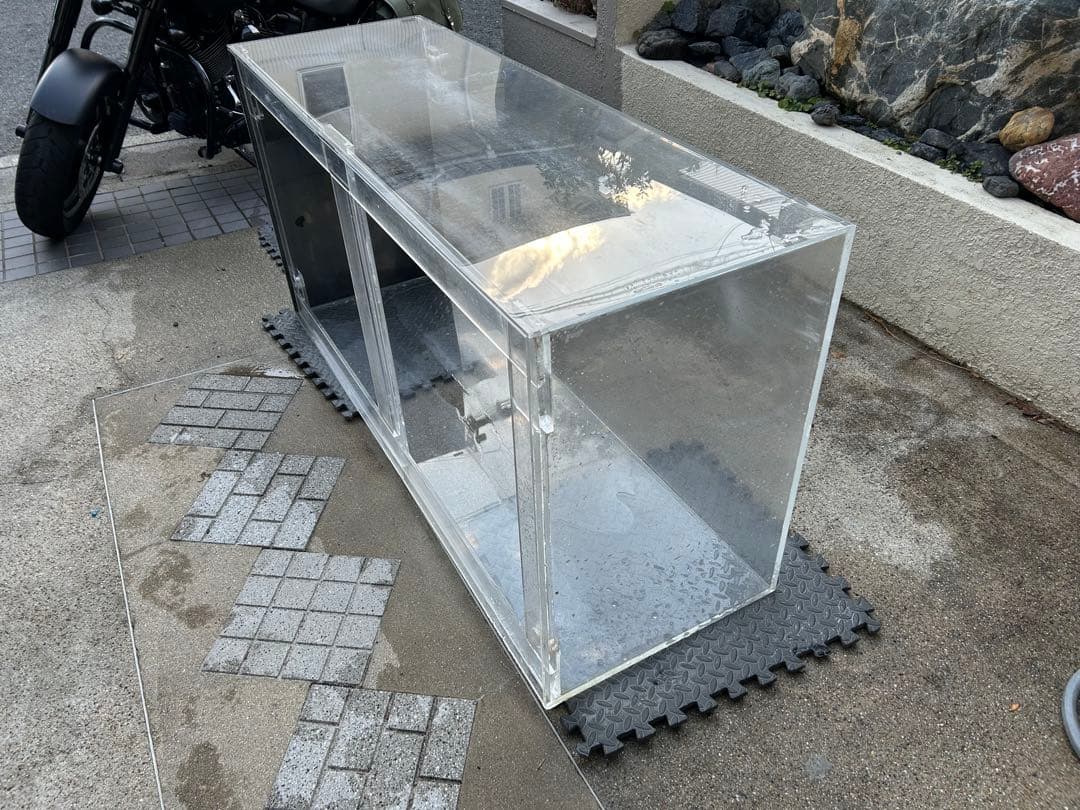 アクリル水槽 1500×750×500 厚み1センチ 引取り限定