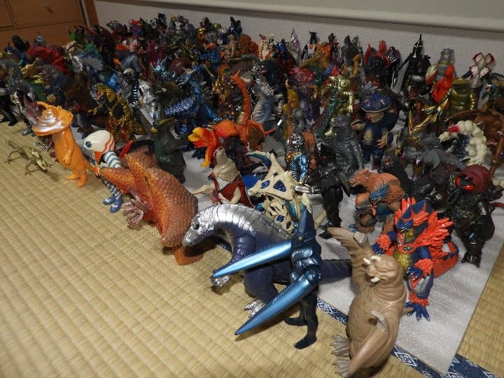 ウルトラマン怪獣163体
