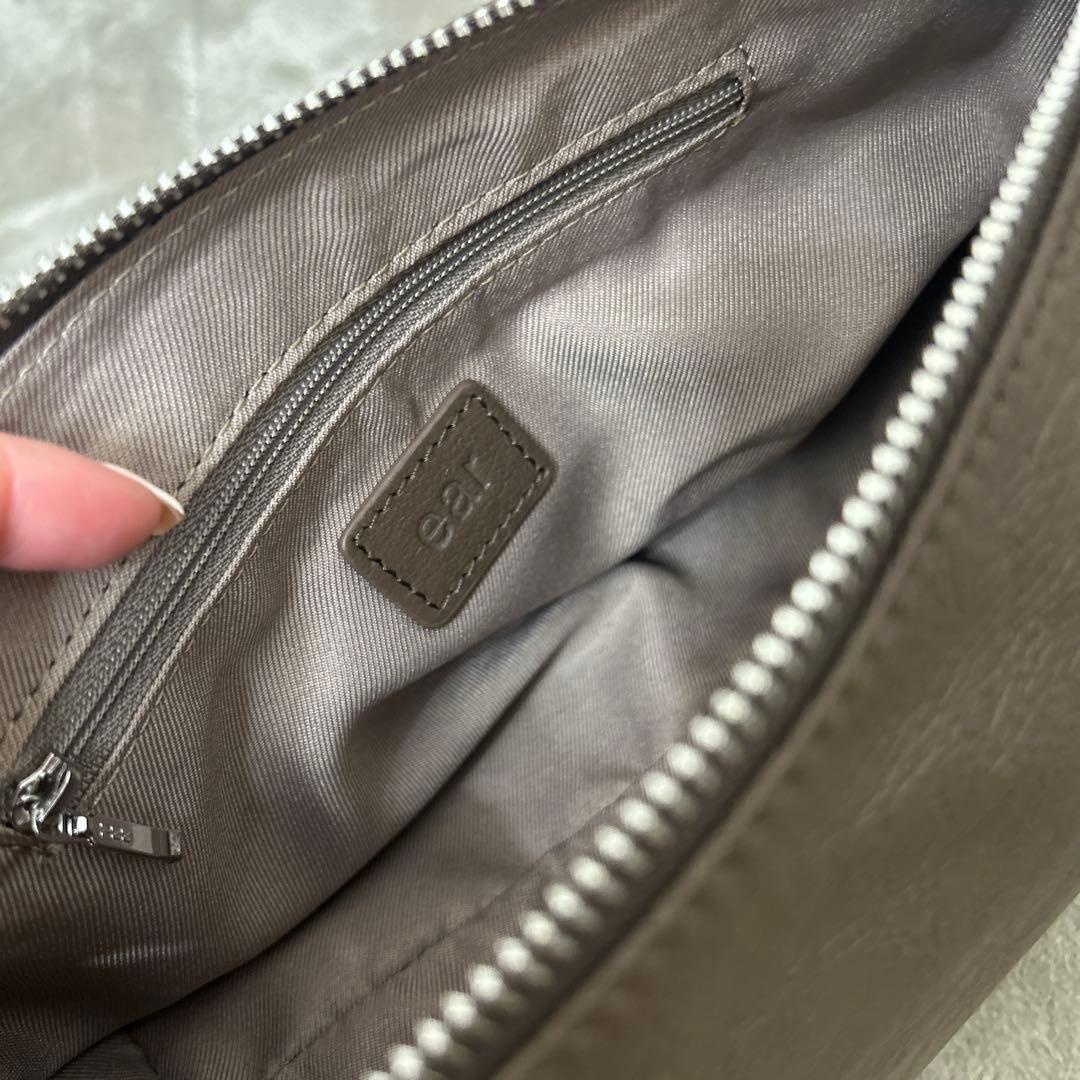 【美品】ear PAPILLONNER ボックスショルダーバッグ　ブラウン