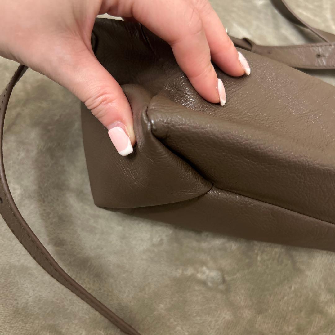 【美品】ear PAPILLONNER ボックスショルダーバッグ　ブラウン