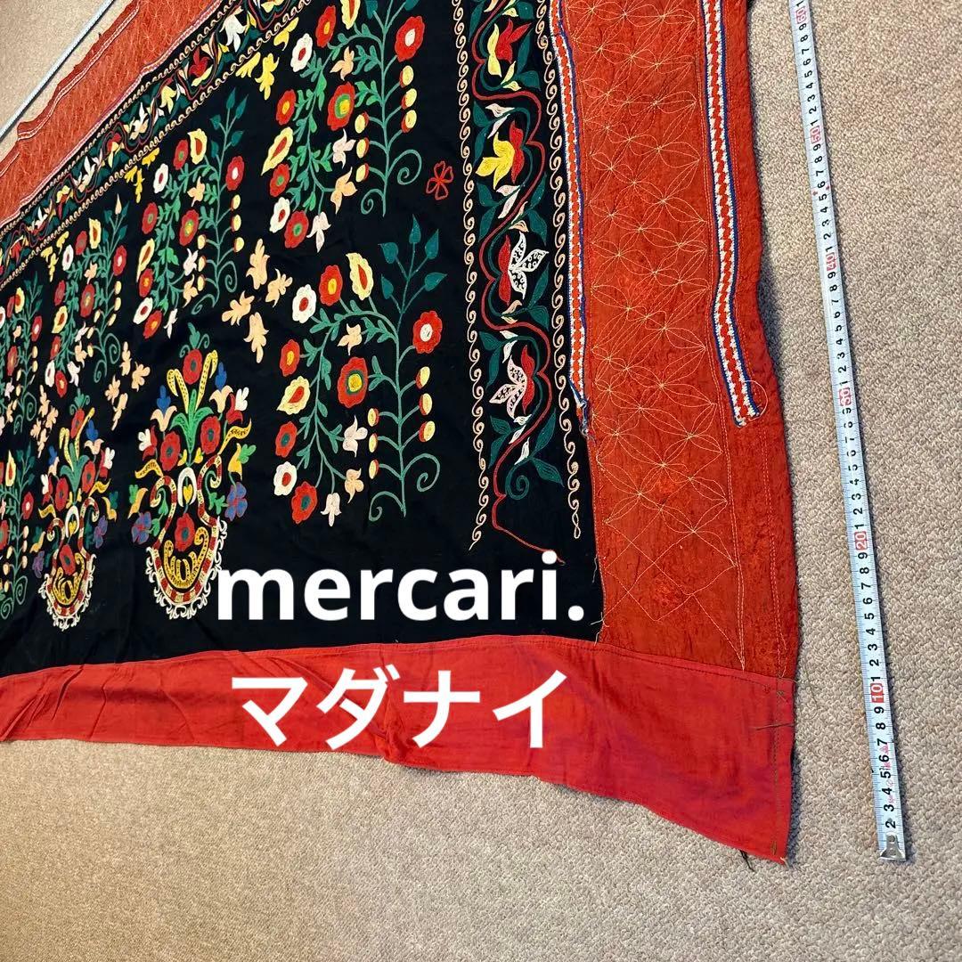 #ウズベキスタン の#スザニ刺繍 です。