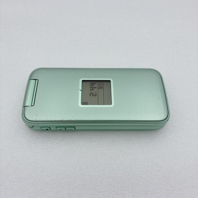 【美品】docomo F-02J らくらくホン SIMフリー ミントグリーン