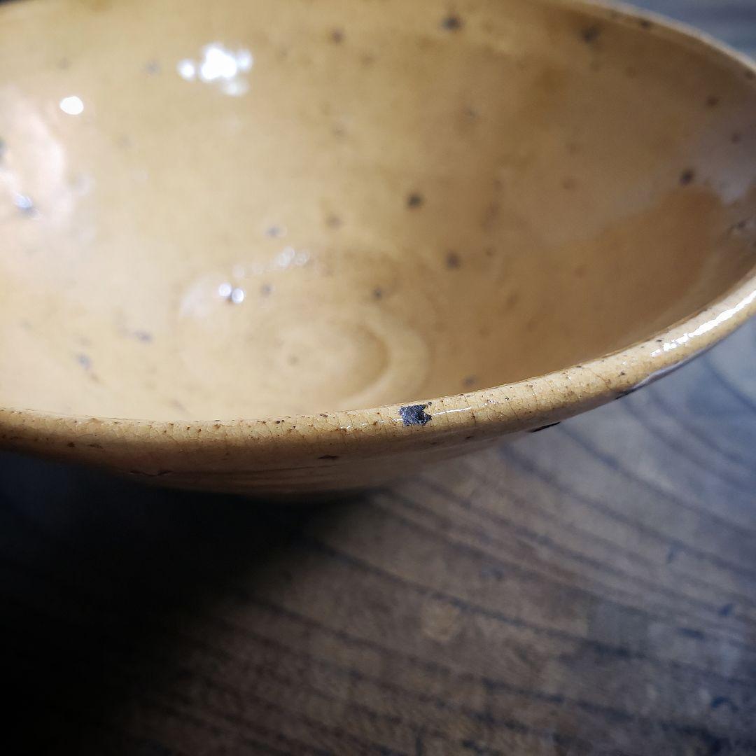 茶碗 抹茶椀 茶道具 茶器 黄土色 陶器 鉢 訳あり 欠け 井戸脇茶碗