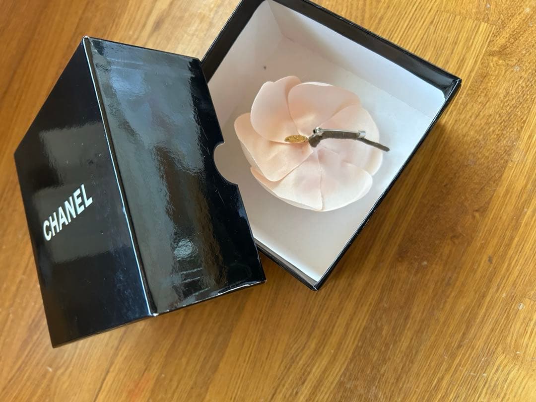 CHANEL シャネル　ピンクフラワー　カメリア コサージュ 箱付き　ビンテージ