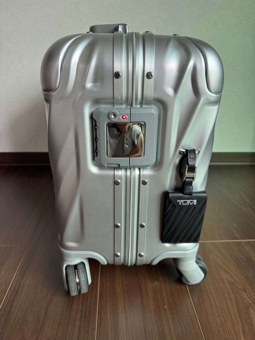 トゥミ　コンパクト・キャリーオン