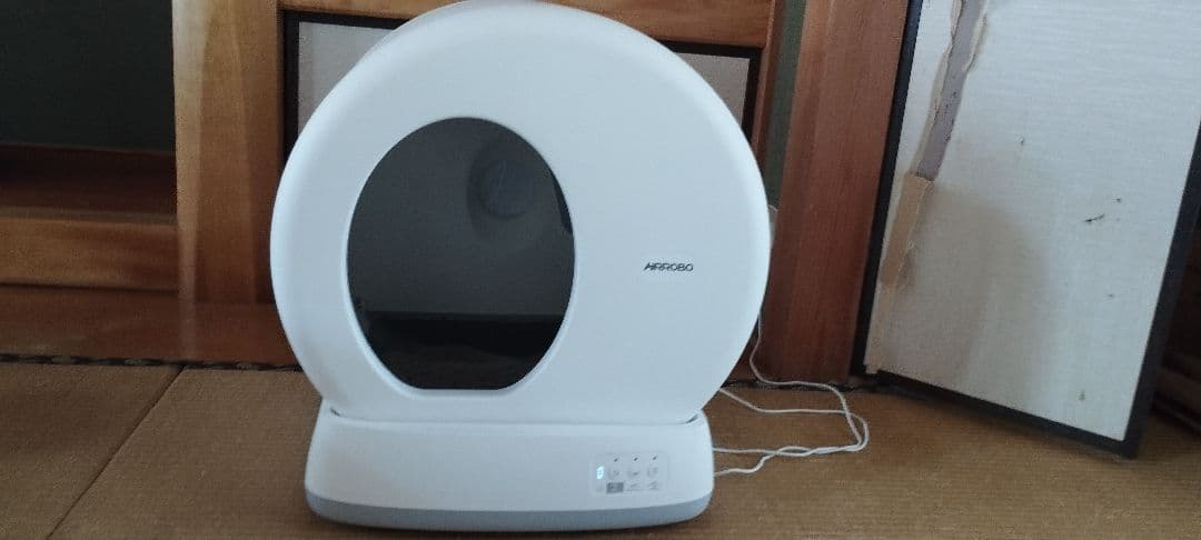 自動猫トイレ ホワイト コンパクト　AIRROBT