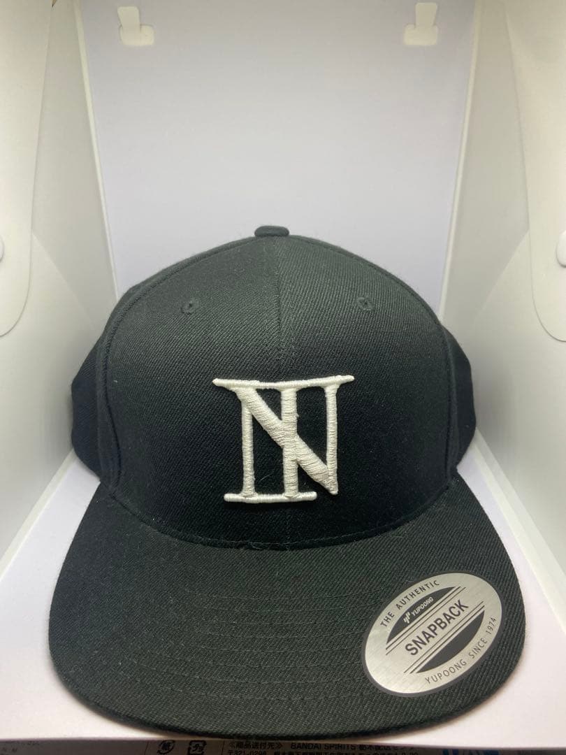 the BoneZ黒 スナップバックキャップ