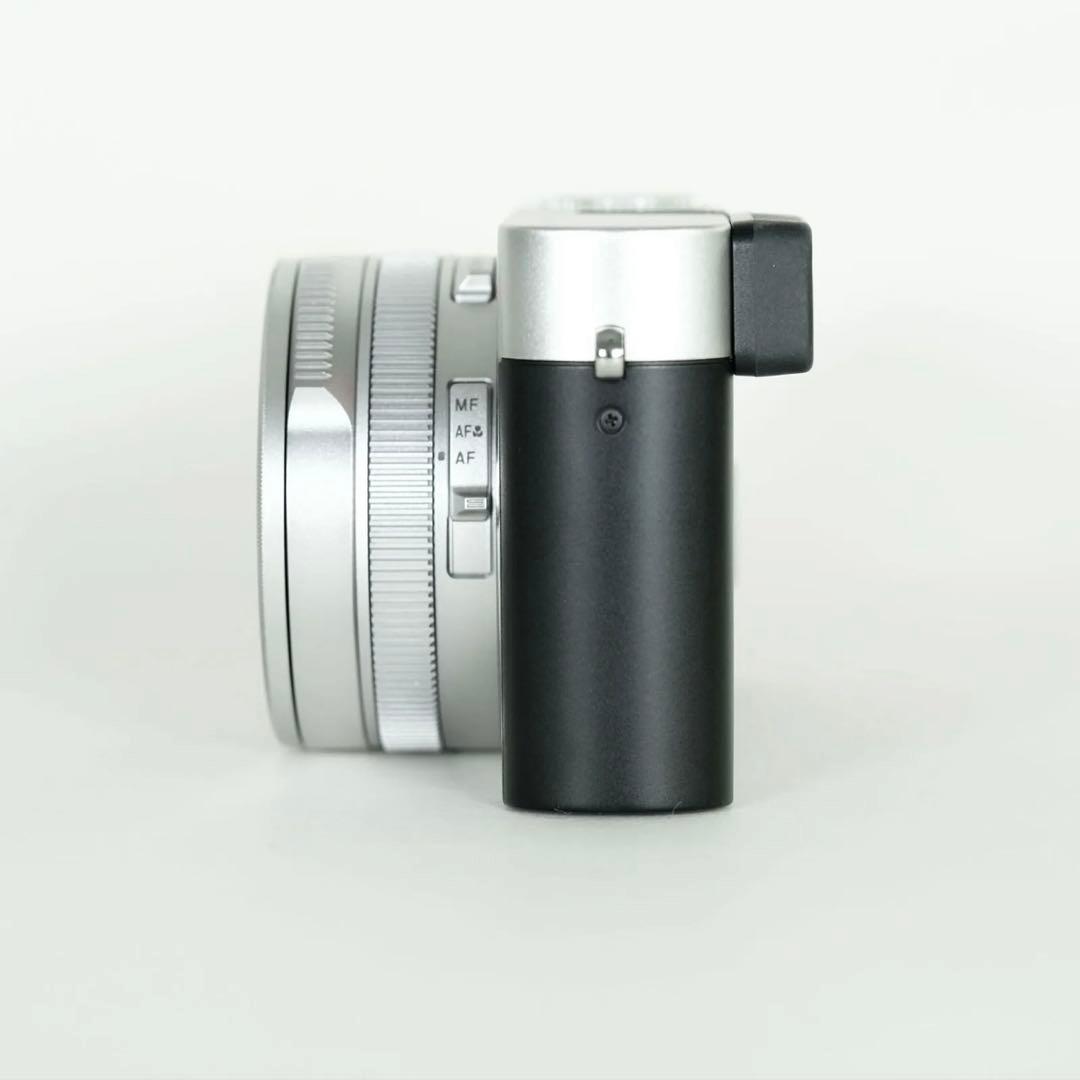 LEICA D-LUX7 シルバー / コンパクトデジタルカメラ