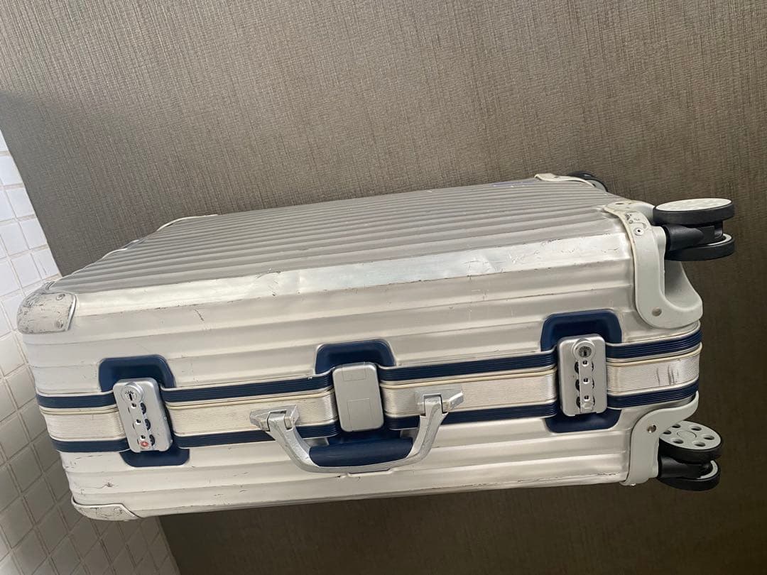 ホイール新品交換 RIMOWAリモワ シルバーインテグラル 63L 4輪