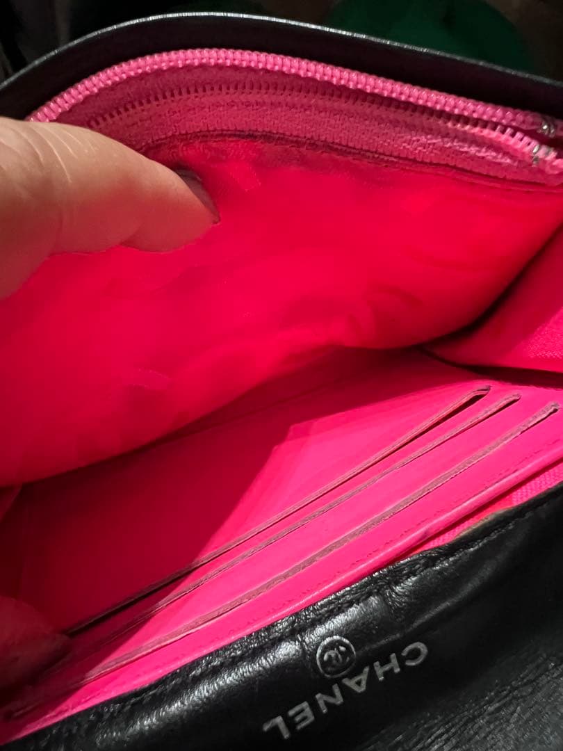 シャネル カンボンライン マトラッセ 二つ折り財布