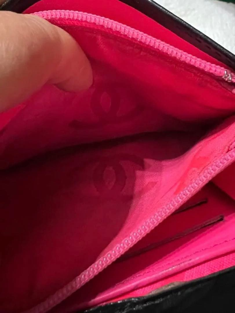 シャネル カンボンライン マトラッセ 二つ折り財布