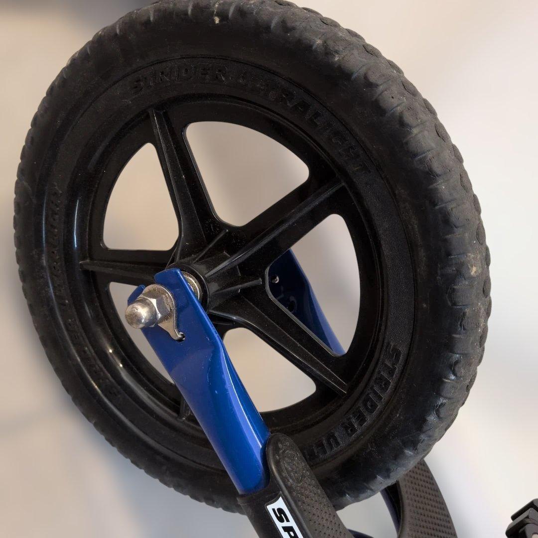 STRIDER 12 Sport バランスバイク 青 説明書　工具付き