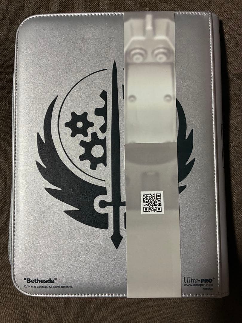 MTG Fallout ウルトラプロ バインダー