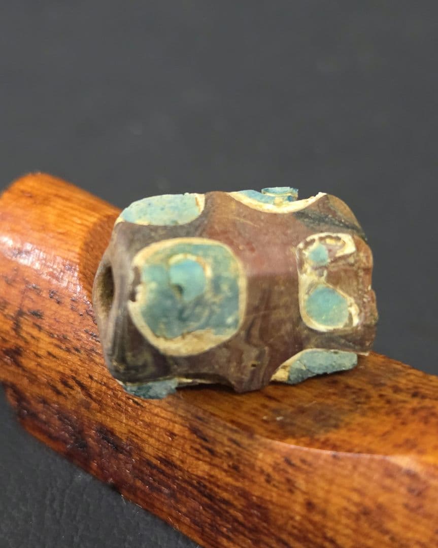 796とんぼ玉　蜻蛉玉　貼眼扁方玉　骨董　貴重　珍品 ！