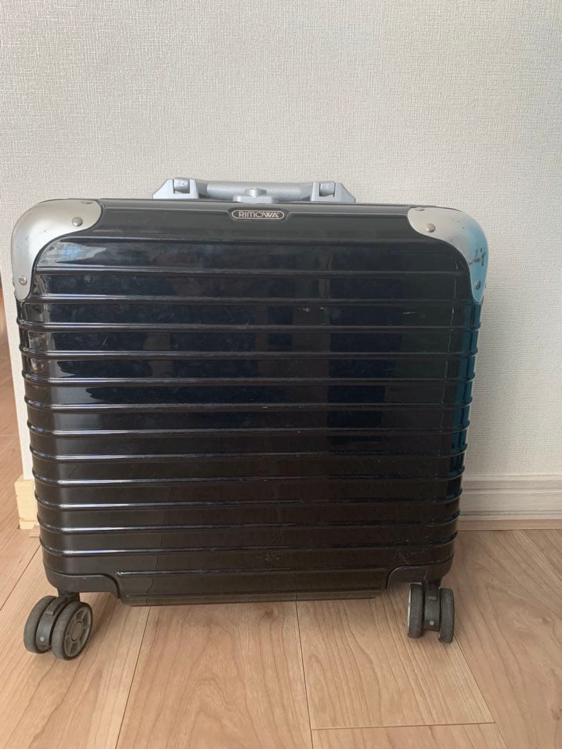 RIMOWA キャリーケース　機内持ち込み可
