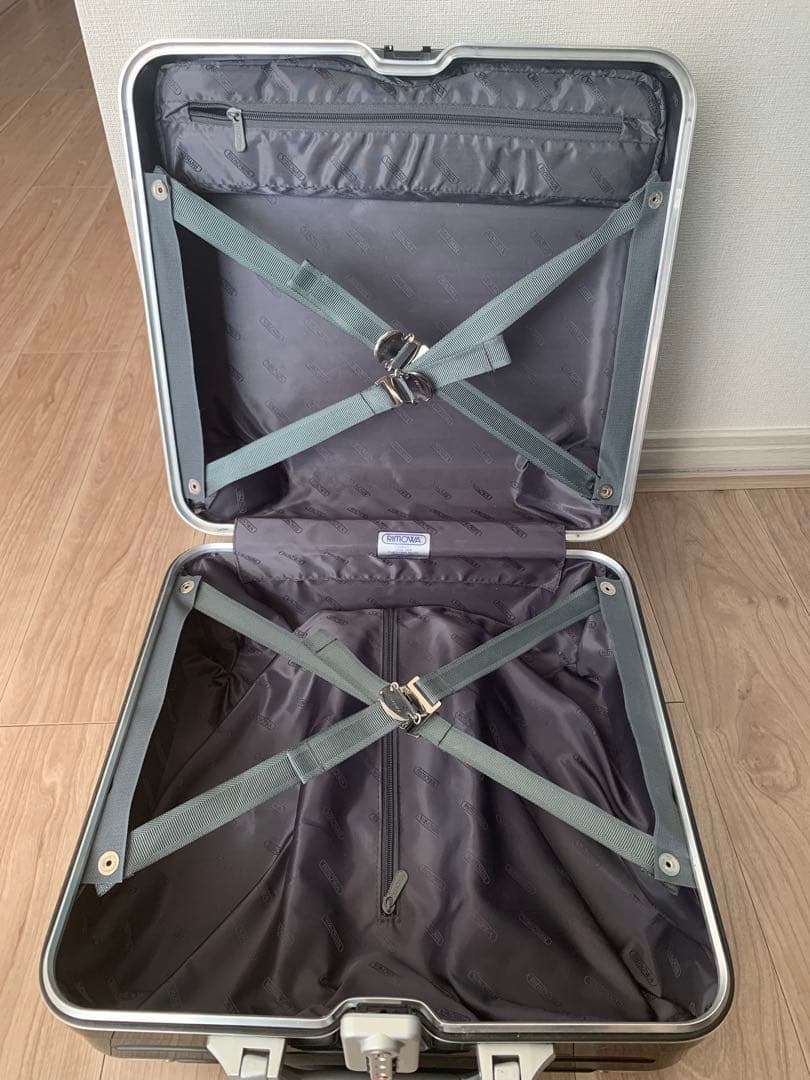 RIMOWA キャリーケース　機内持ち込み可