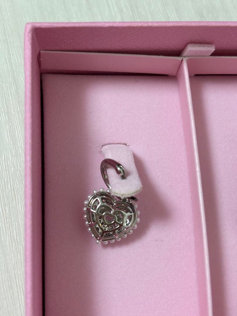 スワロフスキー　IDYLLIA パール　ホワイト　ハート　ピアス
