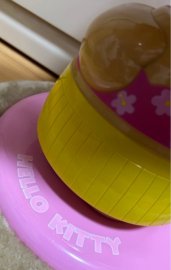 d*9様 【希少品】日焼けハローキティ 扇風機 2004年製 レトロ